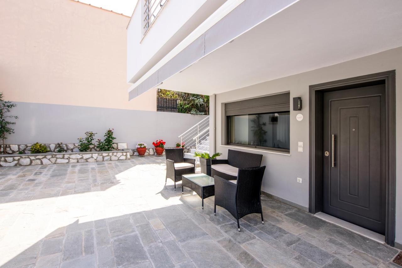 W1 Apartment